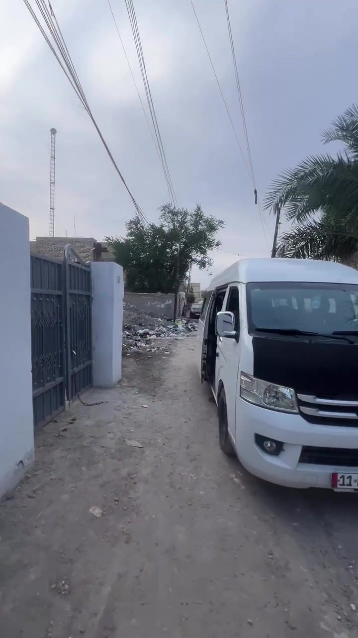 للايجار • بيت ١٠٠م • منطقة ١١الف