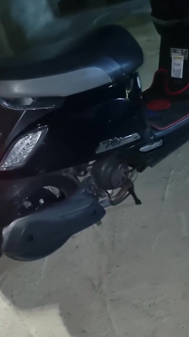 🚨 للبيع | دراجة سيام تايواني نظيفة 🏍️
✅ كهربائية كله شقاله
✅ ماشي: 34 ألف كم
✅ نوزل 
✅ قطّارة مال البنزين وصرفها اقتصادي جدًا
✅ المحرك شطر ما مفتح
✅، فقط قبق الهندر
✅ مبدّل القيش والخرز أصلي
💰 السعر: 750,000 دينار عراقي 
📞 للاستفسار والتواصل:
***********
***********
