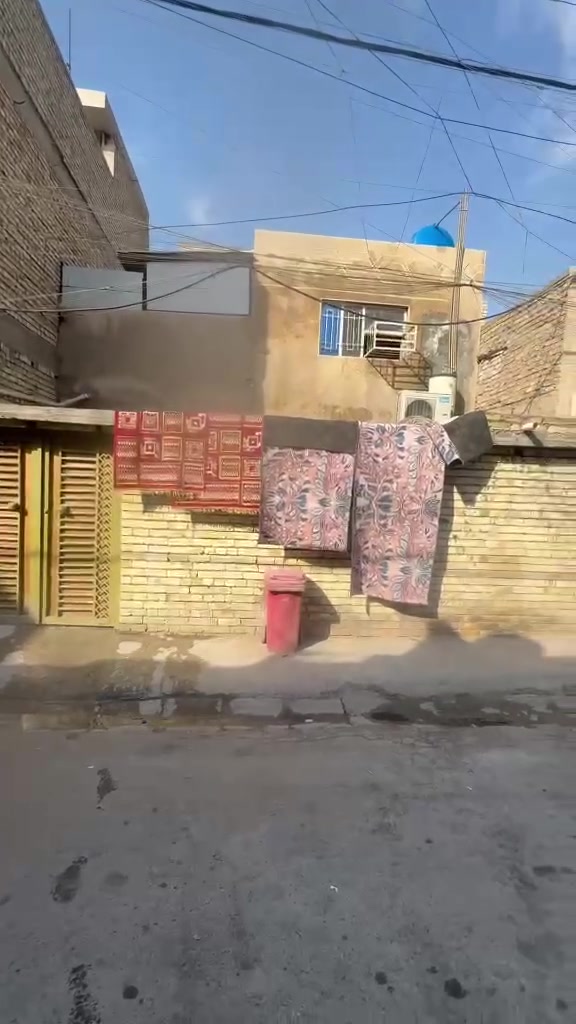 سلام عليكم بيت للبيع مساحه 144 داخل قطاع 54 مقابيل
مطعم ليمونه رقم الهاتف ***********

