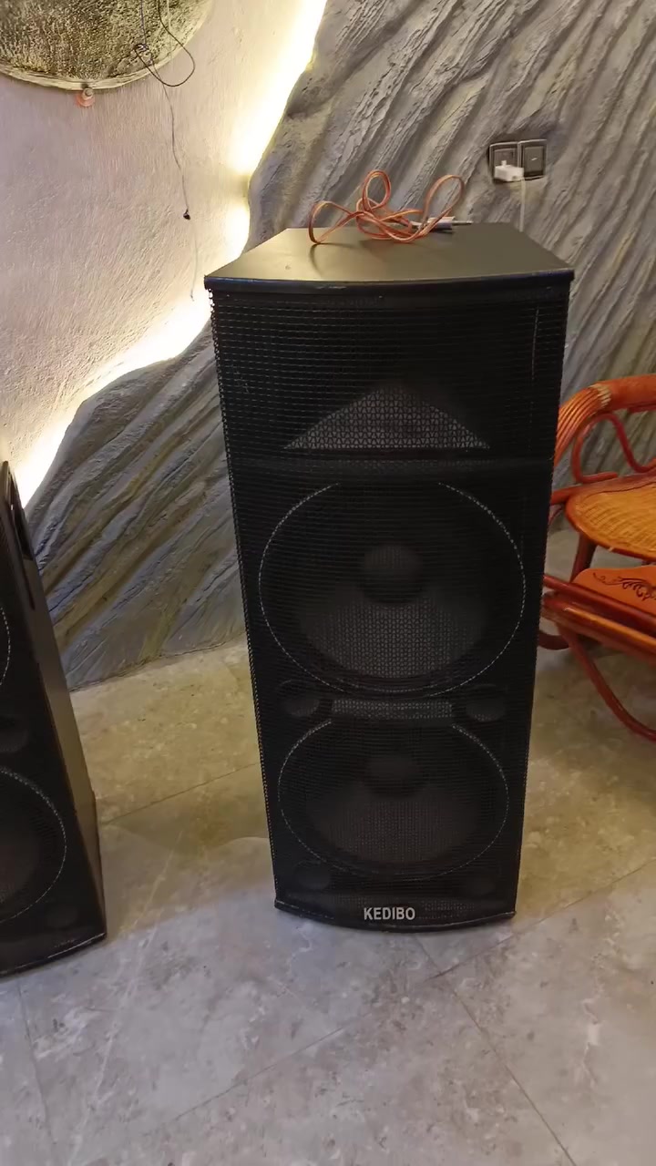 📢 للبيع سستم صوتي كامل 🔊🔥
يتكون من: 🔊 4 سماعات 🎛️ ميكسر Montarbo EQ-458 🔊 سماعتين KEDIBO + سماعتين إضافية ✅ شغال ومجرب ✅ صوت قوي ومناسب للحفلات والمناسبات والتجمعات
📍 المكان: بابل – الإسكندرية
📞 للتواصل: ***********
💰 السعر للمفاهمة
البيع كامل، والجاد يتواصل فقط.
