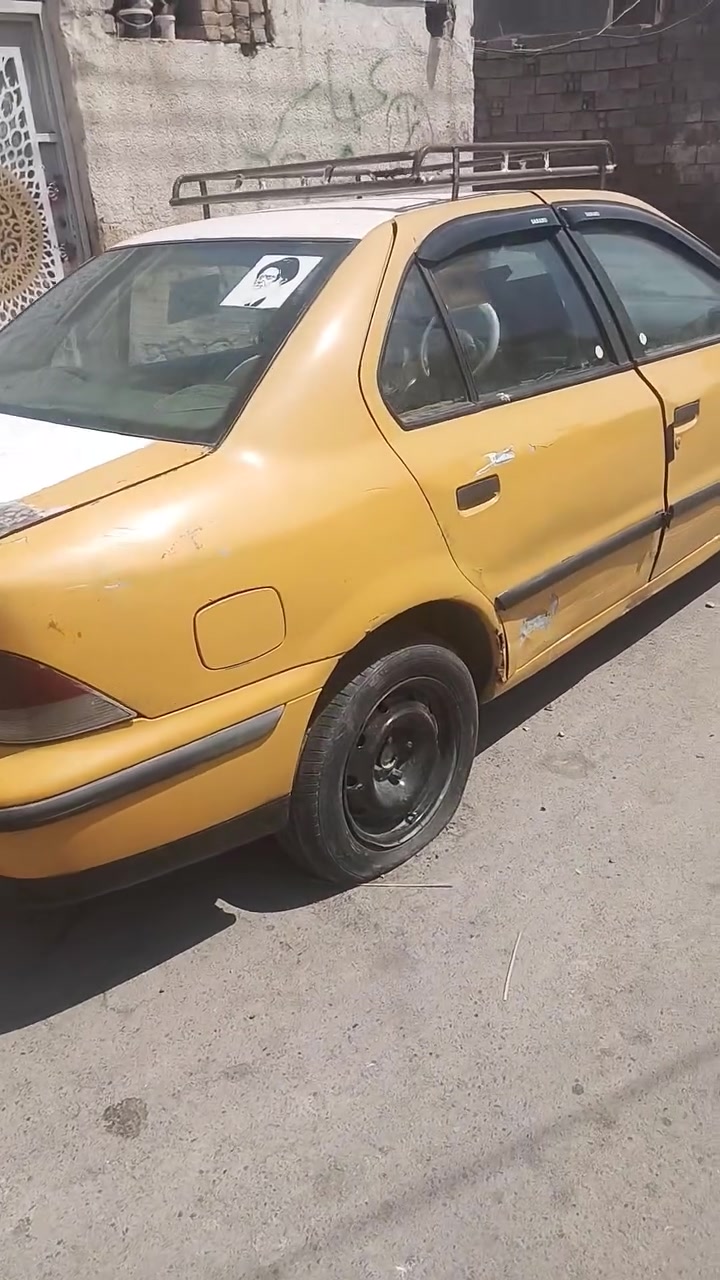 سلام عليكم سمند للبيع بسعر مناسب راعيهه ماندله محرك كايم بغداد الحسينيه مال الراشديه السعر مليون ونص ***********
