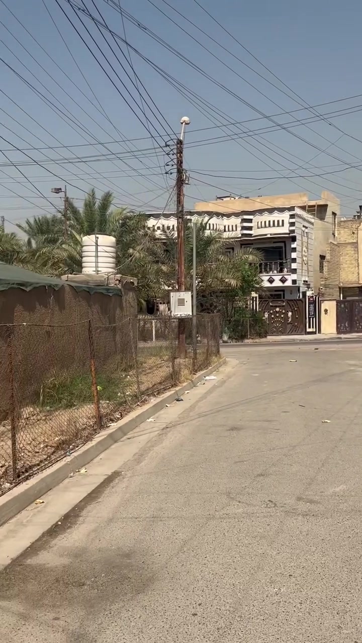 سلام عليكم بيت البيع بلزعفرانيه مساحه 150 متر رقم ***********
