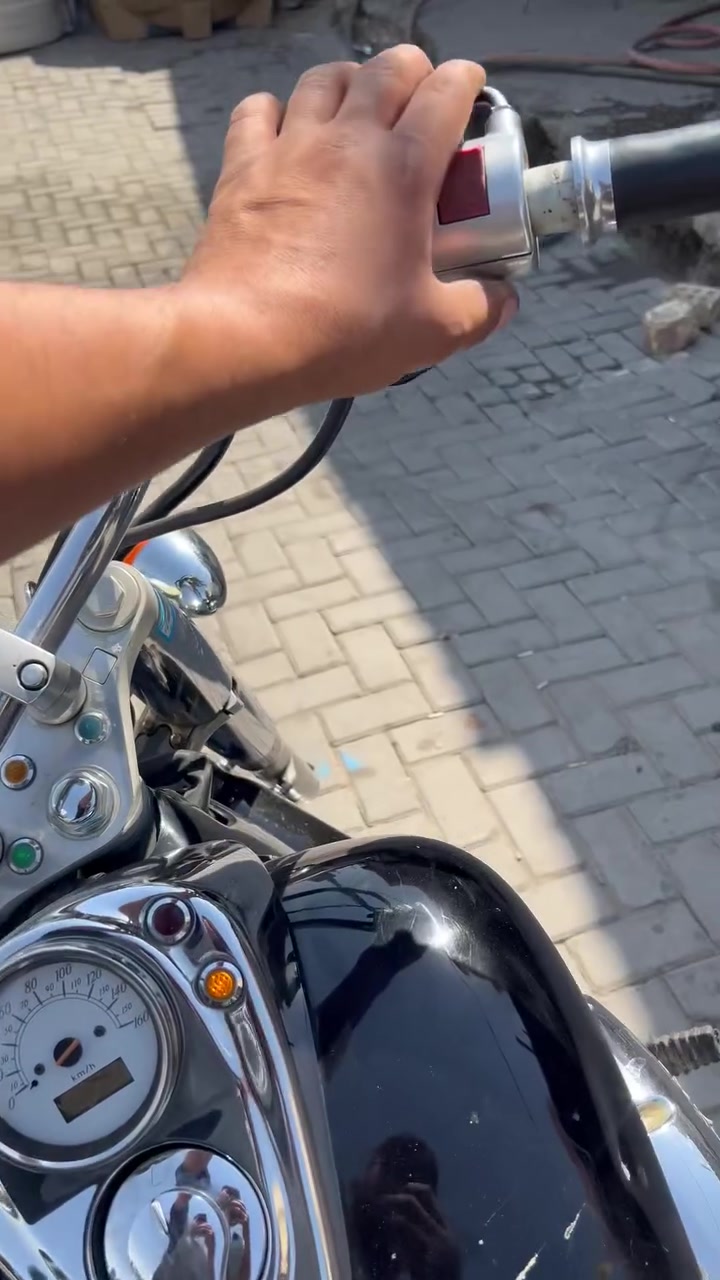 السلام عليكم هونده شادو للبيع كير ومكينه مكفولات مامفتوح برغي بلمكينه كهربائيات شغاله سعرهه ١١ مكاني بغداد حي اور الشراي يتصل ***********
