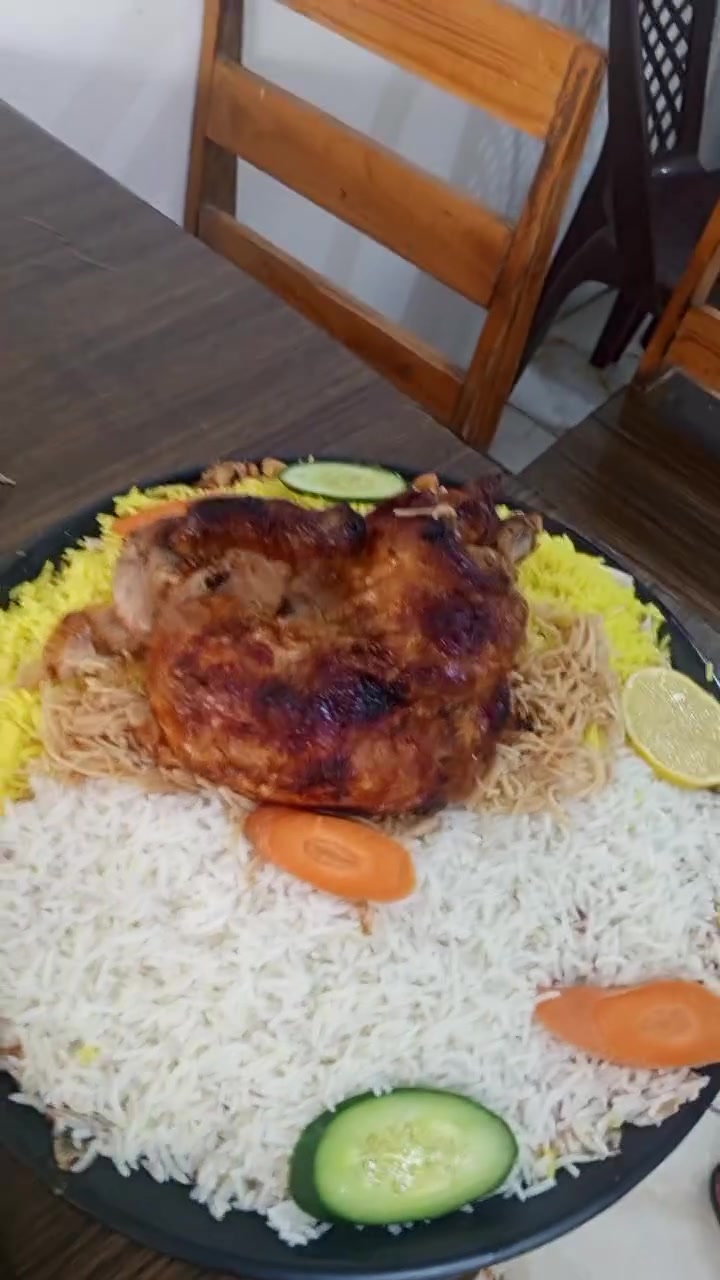 مطعم شهيناز توصيل موجود مجاني ***********

