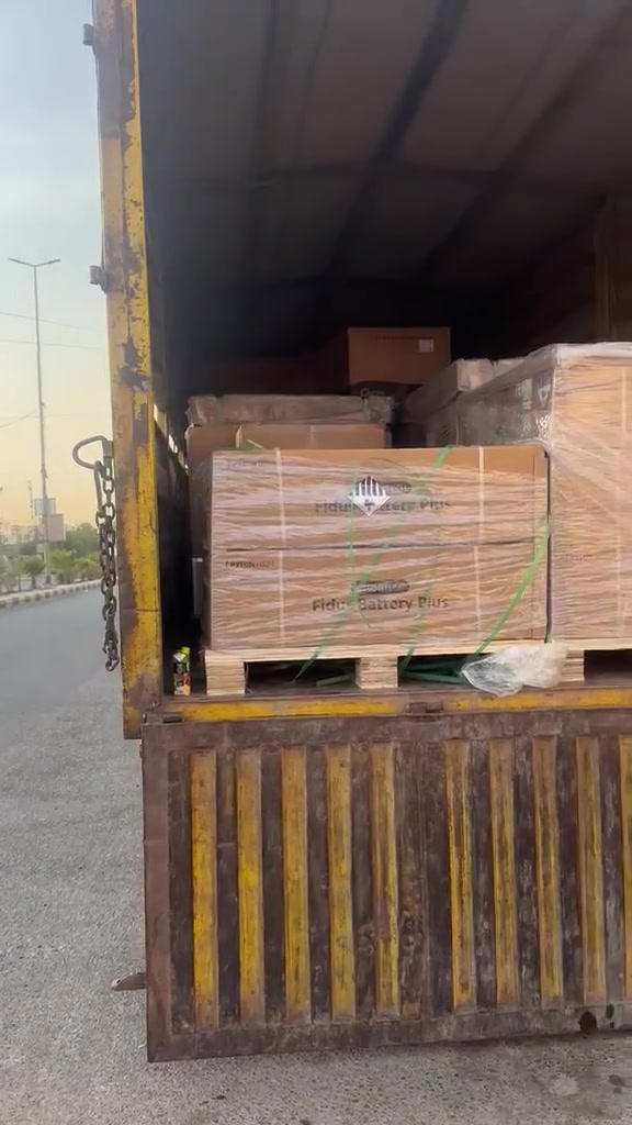 سارعو بالحجز 
تم وصل شحنه بطاريات 16 وانفيرترات ديا بمختلف الاحجام والواح لونجي x10 645w باسعار مناسبة 
ميسان /العمارة /شارع نعمه الريفي مقابيل الحمداني 
***********
***********
