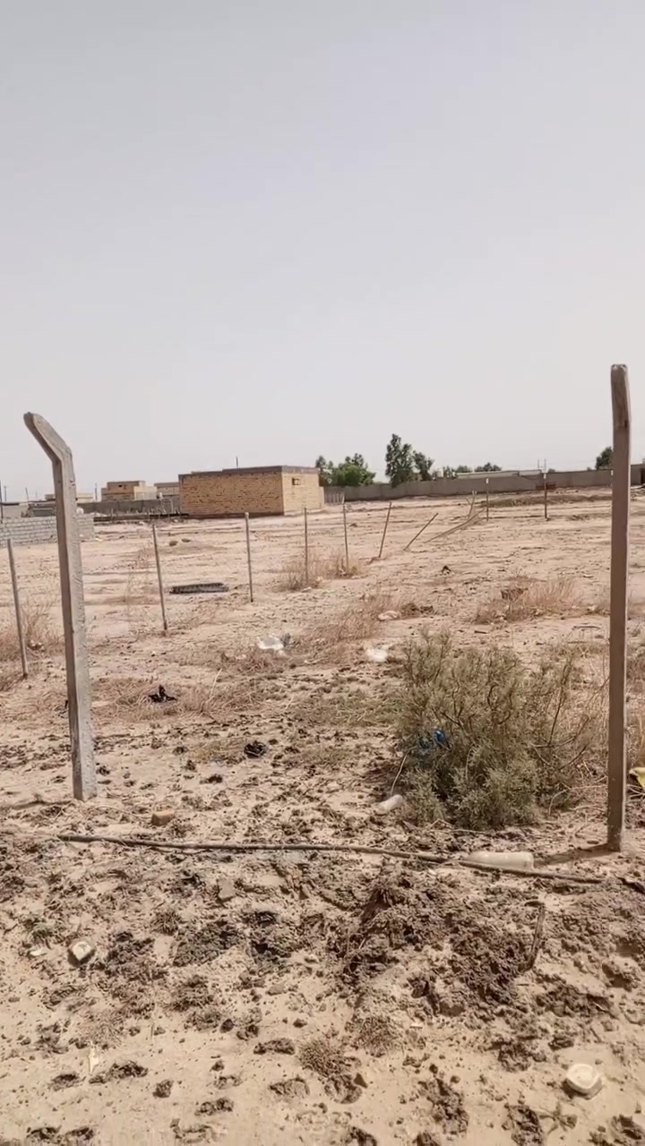 قطعتين للبيع مساحة الوحده250م حي الجوادين نزله الاولى***********

