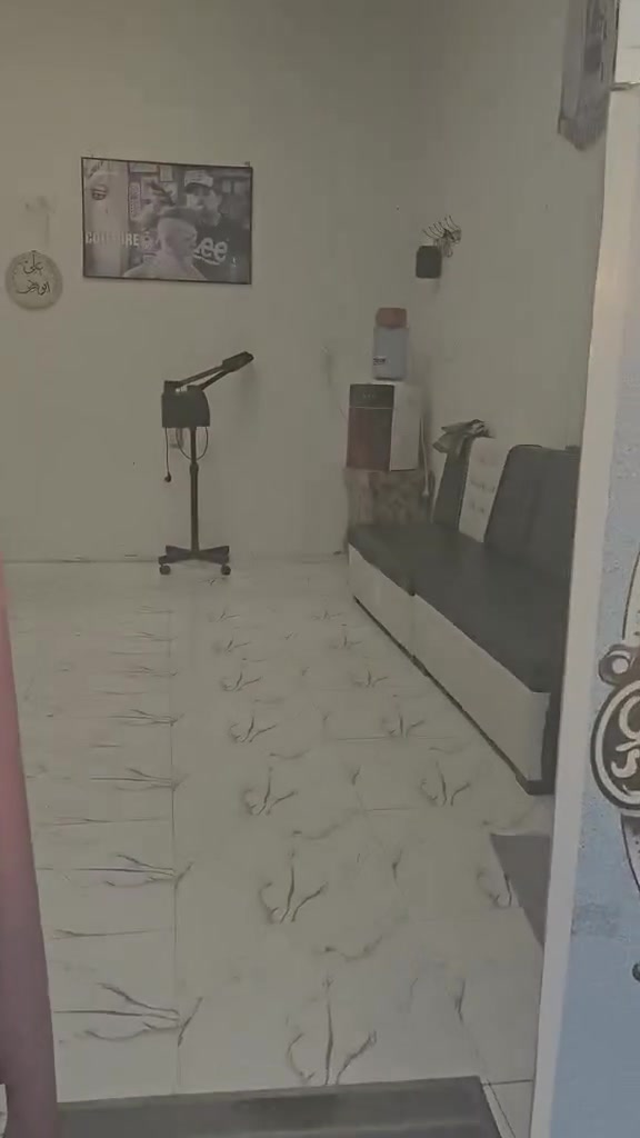 ✨ فرصة ممتازة للي يريد يفتح صالون ويباشر فوراً، بدون تكاليف تجهيز.
ايجار المحل 100

📞 للاستفسار والتفاصيل: ***********
