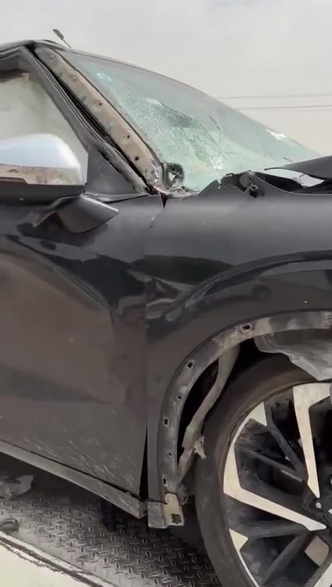 للبيع علئ حادثها 
اوتلاندر ٢٠٢٢ 
65 ورقة 

***********
