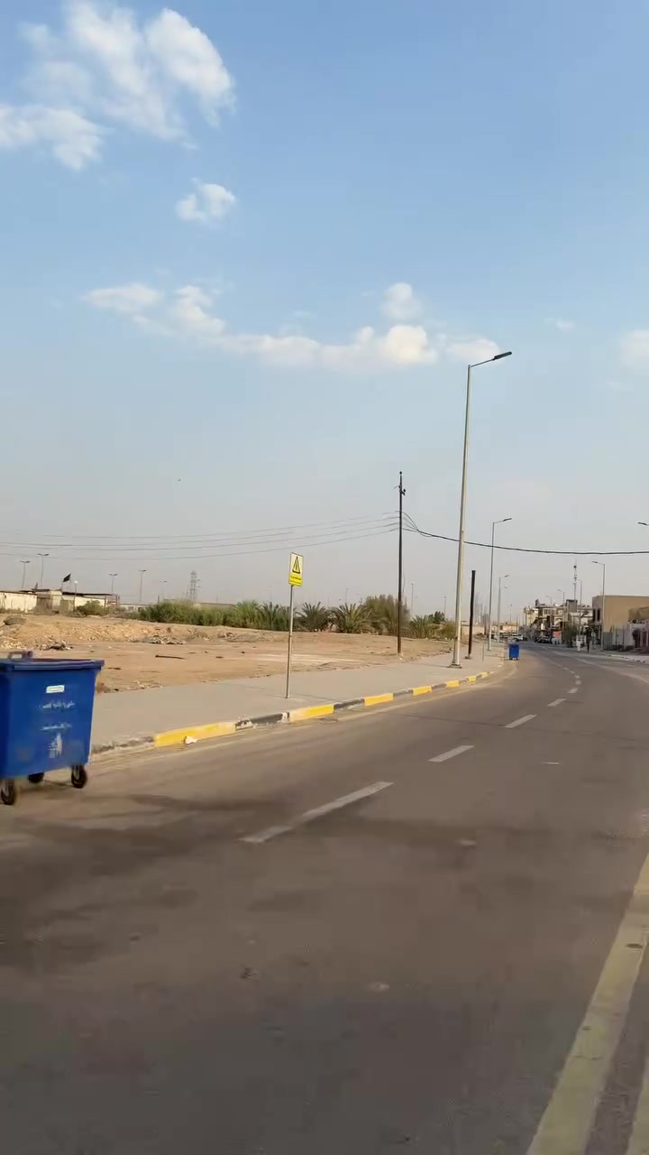 سلام عليك قطعة ارض في الطوبه والنخيله توزيع الاساتذه طابو ملك صرف تحويل ملكيه بأسمك ثاني يوم القطعه 150م واجهيتها 7,5 ونزال 20 القطه مقلوعه مترين ومدفونه دفان درجه اولى رابع قطعه ع الركن سعر $135 وقابله للتفواض للاستفسار : *********** رقمي
