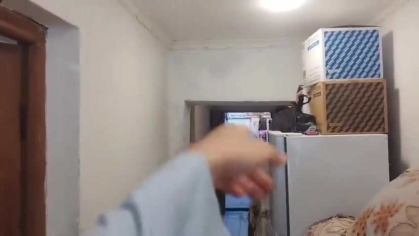 بيت للبيع عكادة طابق ونص نظيف مساحة ٩٠ متر واجهة ٦ متر نزال ١٥ متر يحتوي على هول +غرفة نوم + مطبخ + خدمات صحية مشترك غربي + حمام + الطابق الثاني غرفة نوم  + خدمات صحية + غرفتين سندويش البيت في منطقة الوشاش جهت الحمام الي مقابيل بلدية وحدة المنصور طابو صرف تلفون ***********وتساب ***********وتساب ***********وتساب او مراجعة مكتب الخبير للعقار ومن لله التوفيق
