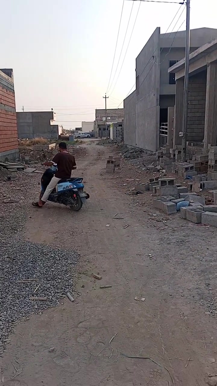 هيكل للبيع مساحته 80متر ركن 
موقع حي بدر قريب على جسر معارض 
خدمات كهرباء وماي موجود قريب من تبليط 
سعر مناسب تفاصيل ***********
