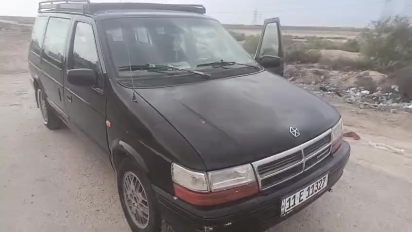 السلام عليكم دوج كلايزر موديل 92 مكينه وكير بلادي 3300 تخم تاير شاشه وكامره السياره حلوه دواخلهاا حلوه نقصها فقط تبريد عاطل سنويه2030 بأسمي رقم انگليزي تحويل ثاني يوم عارضهاا 38ورقه بيها مجال مكاني بغداد حي اور رقم الهاتف ***********.

