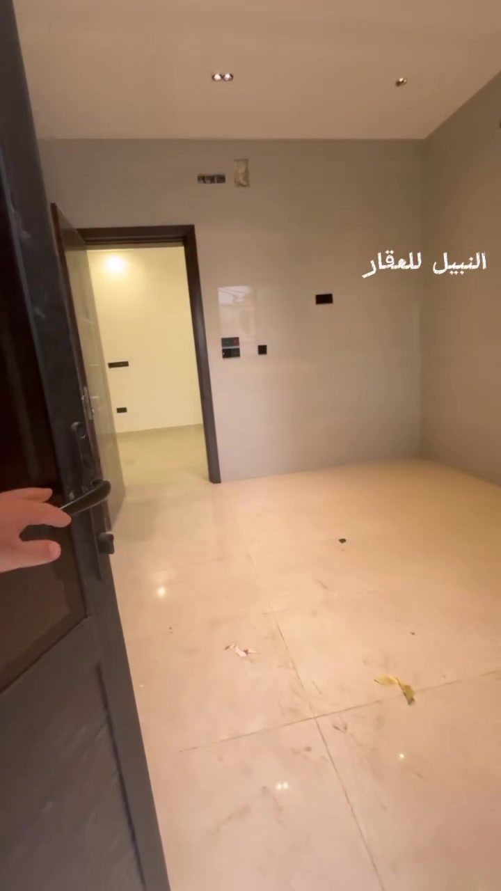 🏢 مشتمل للإيجار التجاري

📍 موقع مميز جداً في المنصور – قريب من الشارع العام
✨ موقع حيوي ومناسب للأعمال وسهل الوصول

🏠 طابق أرضي – بناء صفر

يتكون من:
• 3 غرف نوم، منها 2 ماستر
• صالة
• مطبخ منفصل
• كراج

🔹 مناسب لشركة أو مكتب
🔹 فرصة مميزة بموقع تجاري وحيوي

📞 للاستفسار والتفاصيل اتصل:
***********
