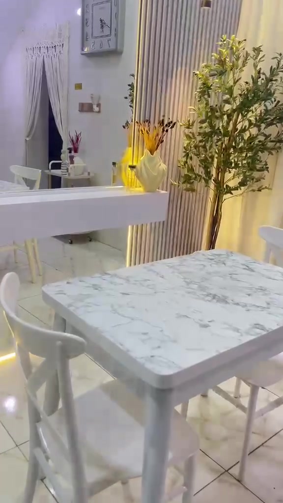 ميز طعام • سطح MDF • توصيل مجاني