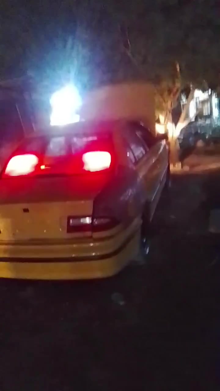 السلام عليكم سمند للبيع موديل ١١ ناطق بأسمي رقم انكليزي محرك كير كفاله مصفره
 تبريد ثلج ❄️
كهربائيات كامله مكمله
صطاب اشاير خلفي🌉
مكاني بغداد غزاليه السعر ٢٨ وبيها مجال قليل حك الجيه  هاذا رقمي وبي وتساب ***********

