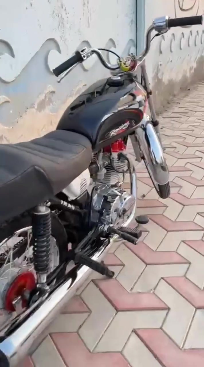 السلام عليكم دراجه البيع تيربو صاله شهرين من معمره دراجه مامفتوحه  نضيفه ما تعوبه
سعر مناسب هاذه رقمي *********** متواجد
