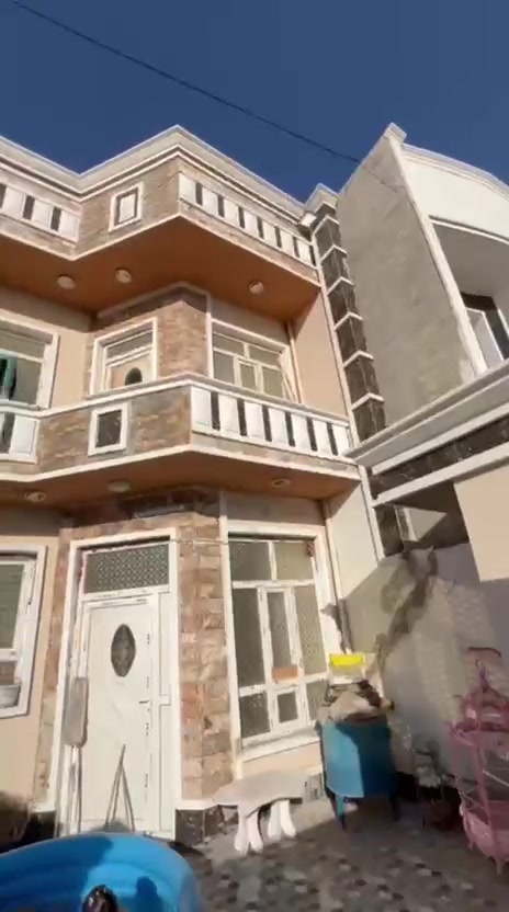 السلام عليكم ورحمة الله وبركاته 
عرض مميز دار للبيع:👇🏻📍
الموقع:📍❓: تكريت :خلف غصن الزيتون
الدار بناء 2023_2024 مؤثث كامل 
مساحه الدار :125متر
نزال20:الواجه:6وربع
تفاصيل الدار:📍👇🏻
مطبخ :صاله وصيطه :اسقبال: غرف نوم1: مجمع صحيات:الطابق الثاني مكون من 👇🏻
غرفتين نوم2: ومجمع من الصحيات
السعر: 120مليون
للأستفسار اكثر الاتصال على :***********

