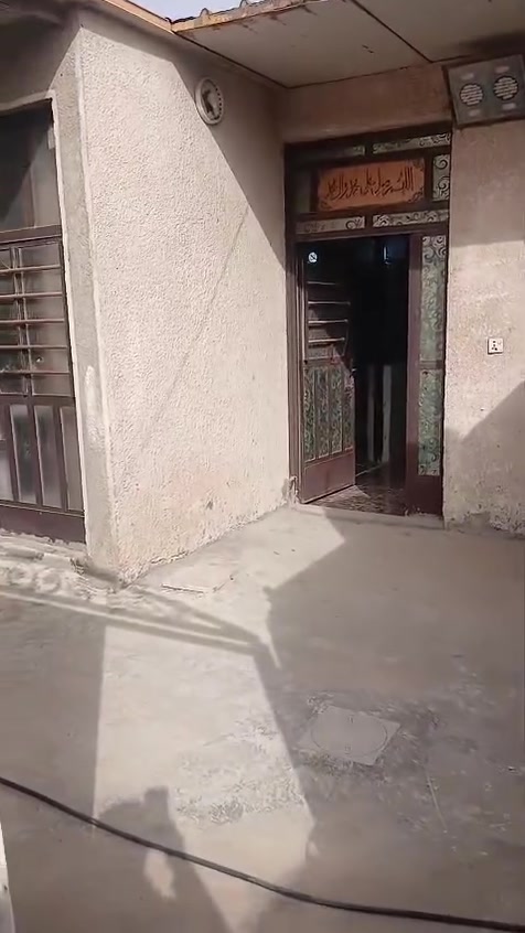 بيت تجاوز للبيع بمنطقه الزعفرانيه قريه الشماليه قبل عبور جسر ديالى للتواصل ع هاذه الرقم ***********
