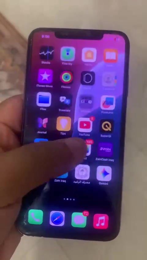 آيفون XS ماكس • ٦٤ • ظهر مكسور