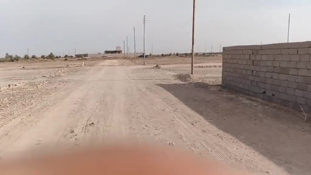 قطعه للبيع بحي الجودين بنزله الثانيه مسجيه بلوك بكاع دكتور مساحته ٤٠٠م مبني بيها غرفه وصحيات بسعر مناسب الاستفسار ***********
