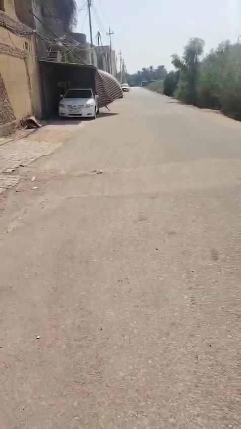 بسم الله 
مكلف بالنشر رقم الهاتف فقط اتصال واستفسار عن السعر 
***********

📢 **بيت للبيع بالسواده الاولى خلف الحر - موقع حيوي ومواصفات ممتازة!**

للبيع بيت بمساحة 100 متر، بناءومتين بكونكريت مسلح، ثاني بيت بالفرع وموقعه مميز جدا على الشارع العام، قريب من مدرسة حسام 📍.

🏠 مواصفات البيت:
- استقبال واسع وصالة مريحة
- غرفة نوم مرتبة
- مطبخ عملي وحديث 🍽️
- حمامات عدد 2 🚿
- طارمة ومنور خلفية
- بيتونة كبيرة تضيف مساحة إضافية

✨ خدمات متكاملة من مجاري، تبليط، وكهرباء، كل شيء جاهز ومريح للسكن.
نوع العقار:  * (سند 25)السعر75
