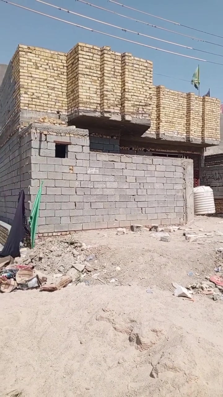 بيت للبيع طابقين زراعي قيد الانشاء
قرب شركه نور الناظر خلف دور نواب الظباط ***********
