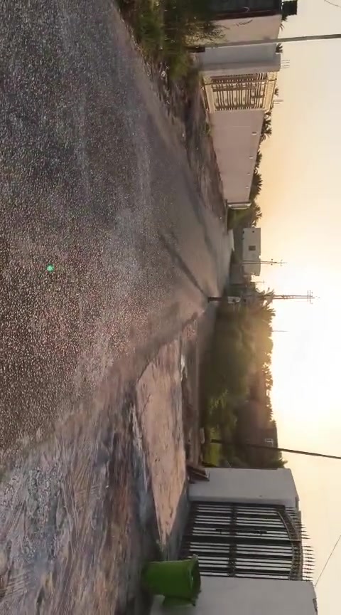 قطعة ارض 400م للبيع ركن 
طابو زراعي سند 25 
طريق كربلاء بغداد عامود 560 يبعد 200متر 
عن الشارع العام للاستفسار الاتصال بالرقم 
***********
