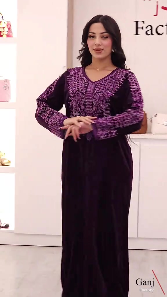 مخمل • دشداشة • قصة أنثوية