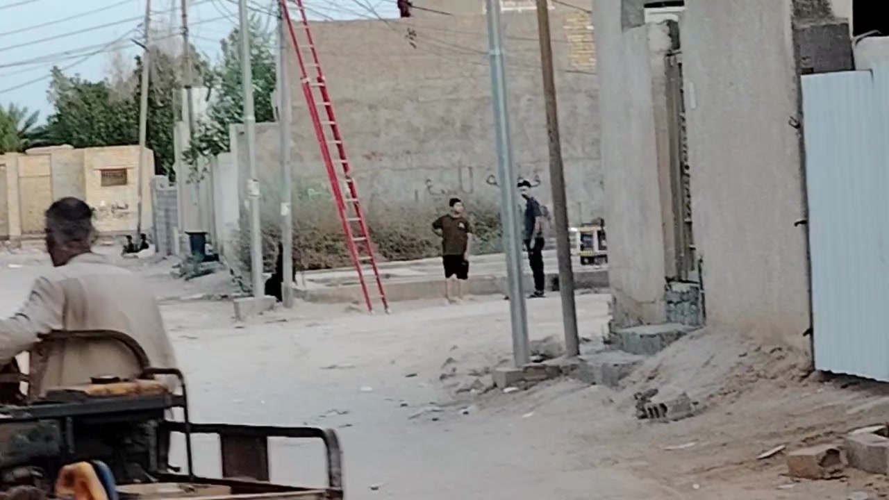 سلام عليكم قطعه ١٥٠ متر على الحولي ١٠٠ عن الحولي تقريبا ٧٥ متر شارعها مباشر على الحولي بيها اساس ٥٠ في ٥٠ عرض شارعها ١١ متر
*********** للتراصل
