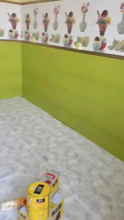 صبغ سراميك المتر 2000دينار شامل تنضيف+تغليف الارضيه من اجل النضافه  وضمان شغل نضيف العمل اديالى فقط صباغ بيوت وبوب حديد وخشب وسراميك كامل مكمل استلم بيت تعبان ارجعه جديد رقمي ***********واتساب او رصيد
مكونات الصبغ السراميك 1برايمر
2صبغ سراميك
