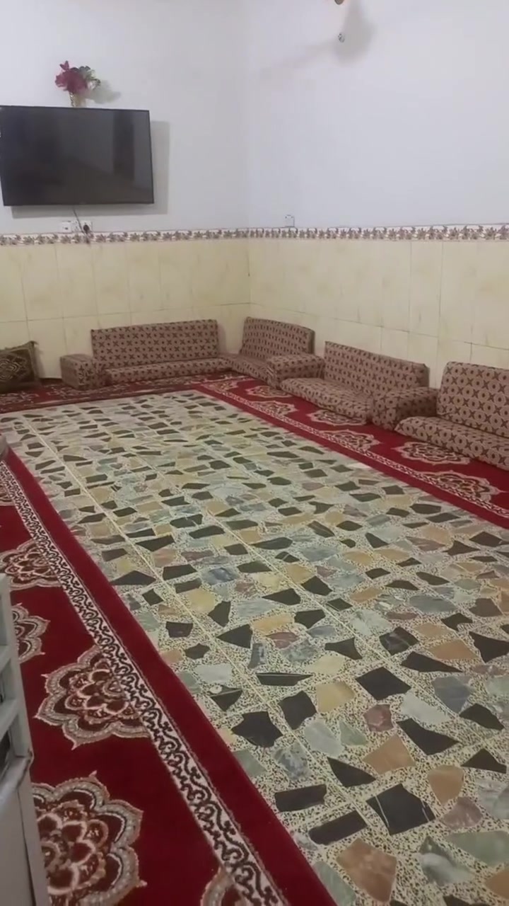 السلام عليكم غراض للبيع مستعمله قليل سعر الطباخ 175 وسعر لديوان 125 وسعر الكاونتر 250 واتصال عل رقم عل وتساب ***********qq

