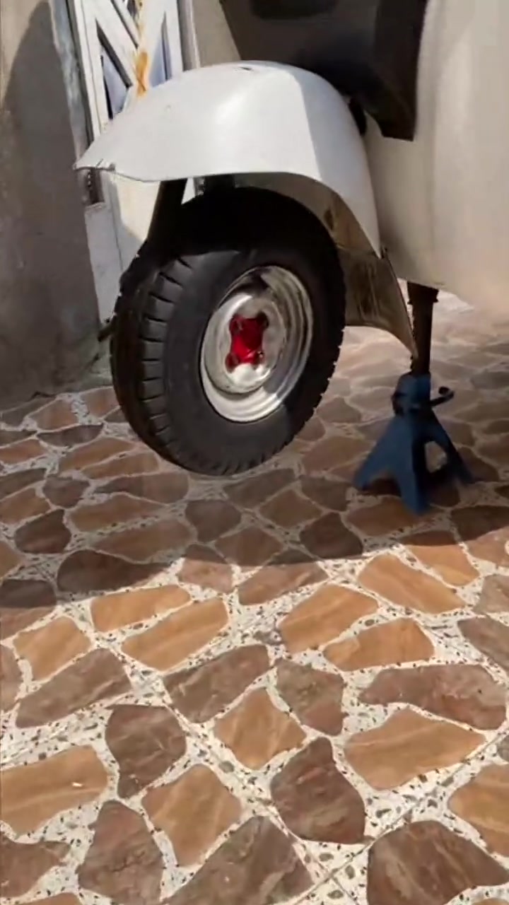 تكتك • لوحات نكليزي • مكينة زينة