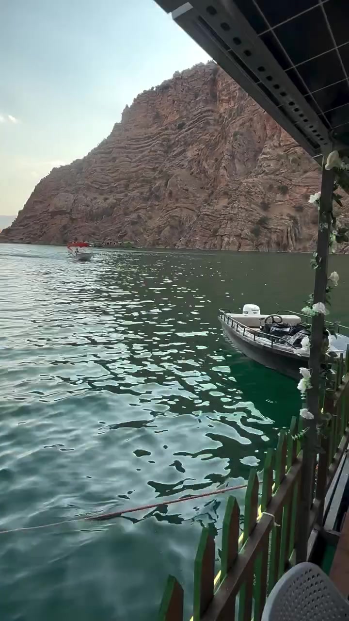 هي مو تركيا ولاشمال ايران جالوس لا هذة #كردستان_سليمانية سويسرا المصغره بتاريخ اليوم رحلتك وياي خليها وانسى الحر

وصلت للسليمانية وسكنت بالفندق؟ 📞
اتصل بي، آني بسيارة خاصة أجيك ونطلع سوا لأحلى الأماكن السياحية 🌿
رقم الحجز ***********
