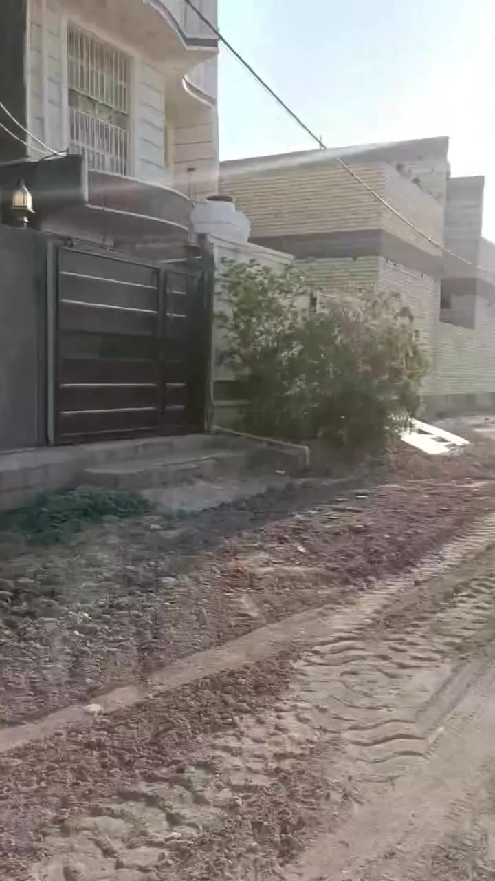 ديوانيه مهناويه
بيت طابو صرف مساحه 300م بحي ال66 قرب المنتزه بناء طابوك عكاده حر
يحتوي على غرفتين وصاله ومطبخ واستقبال محتاج فقط ارضية واجهة البيت 
السعر واستفسار خاص
***********
*********** واتساب
