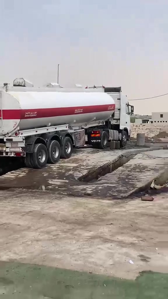 سلام عليكم البيع فالفو موديل 2004
رقم بصره تحويل مباشر تانكي تركي 
شاصي بطن سياره حلوو جاهزه تخم تاير  تكيال سنتين جاهزه شغل
***********

