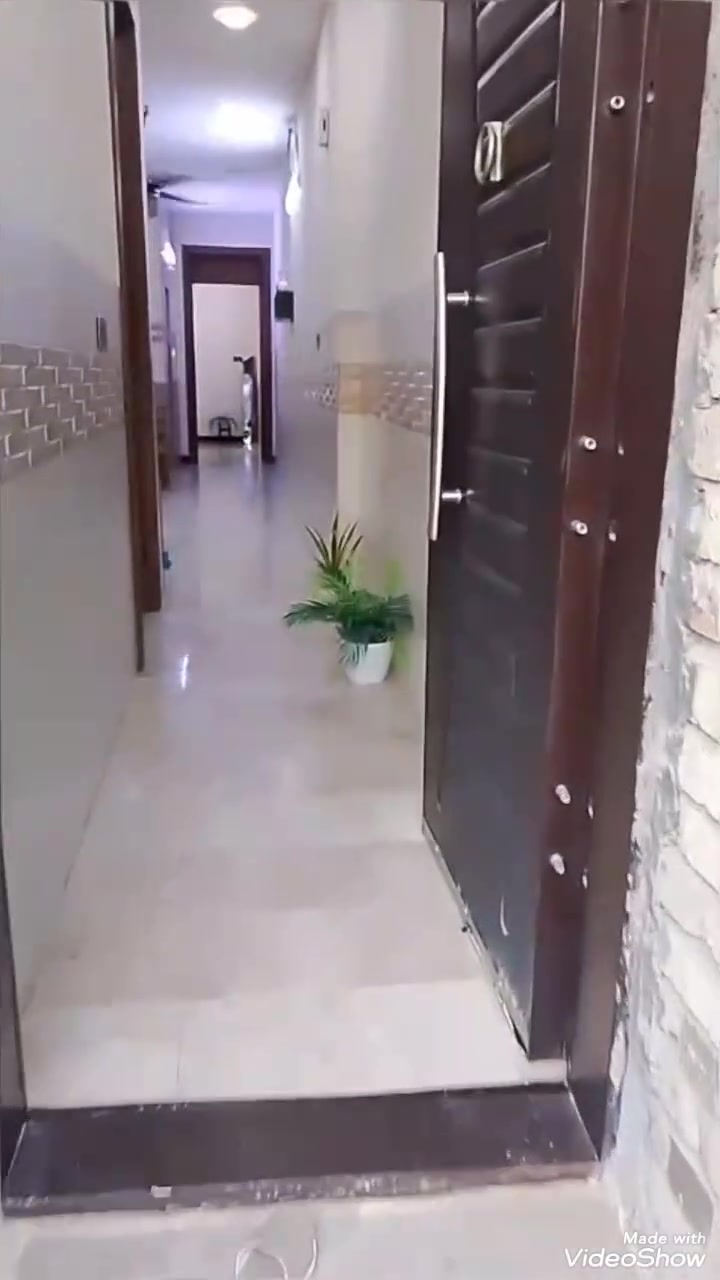 /// على بركة الله تعالى ///
بيت طابو زراعي للبيع 
المساحة// ١٠٠متر  (٥متر×٢٠متر)
التفاصيل البيت// طابقين 
الطابق الاول // غرفة نوم و مطبخ واستقبال وصالة  وصحيات عدد٢
الطابق الثاني// ٢غرف نوم وصالة وصحيات وبيتونة والسطح
الخدمات كاملة// تبليط ومجاري وماءو كهرباء
العنوان //الزعفرانية. الاربع شوارع .. شارع ازياء عبود ..زراعي حجي جعفر
السعر// ١٥٥مليون قابل للتفاوض
للاستفسار مراجعة مكتب دلالية المصطفى للعقار الزعفرانية الاربع شوارع خلف ماركت اللؤلؤة مجاور أسواق القبس اوالاتصال او مراسلة واتس اب ***********او***********
