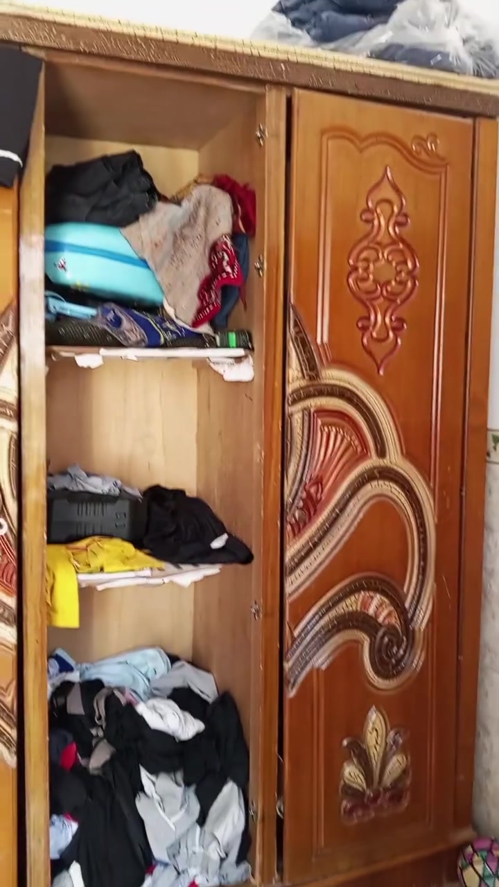 كنتور تسكام مستعمل للبيع 3/طلاكات جاي افتح بيه نظيف /150/بيه مجال قليل/الشراي يجي خاص ***********/عنواني ناصريه شارع عشرين قرب مطعم عافيه ونص//
