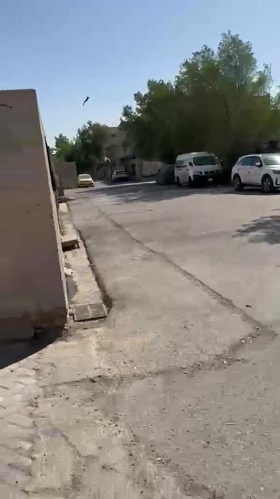 نصف قطعة اليجار بقطاع 45بصف المدرسه قرب شارع الفلاح الاستفسار عله هذه الرقم ‏‪***********‬‏
