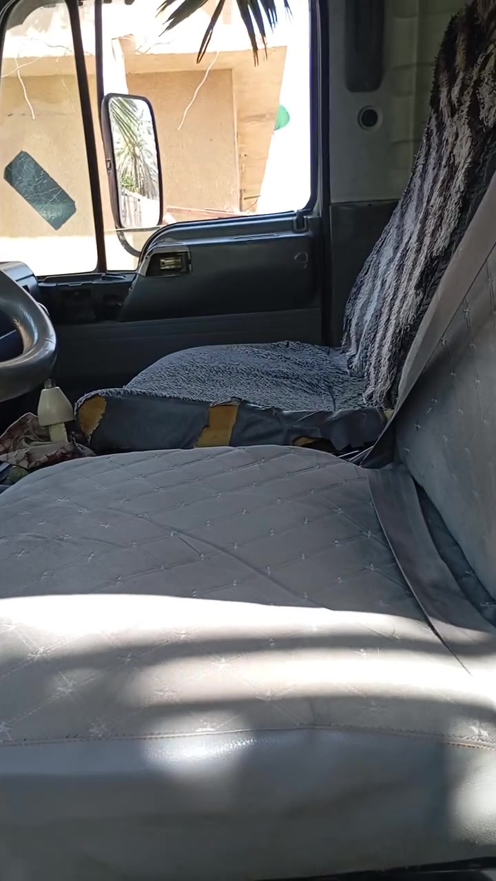السلام عليكم هينو انكر للبيع موديل 96 ميكينة 80 كير شاصي اكسل مكفول مكينة بيه اسمن بخار وبيه نوزل واكف السياره يرادلهة شويه ترتيب اترجاكم لما  يشتراي لا يتصل ويكسر بسعر السياره السياره قفلهة 150 ورقة ما بيهة مجال ليدور جوه ال150 لا يتصل مكاني ديالى الخالص ***********
