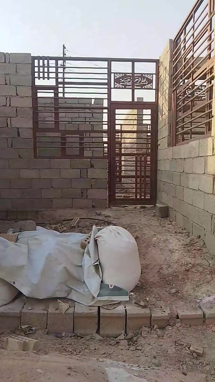 هيكل للبيع مساحة 100 كهرباء تبليط مي خدمات كامله بيع نقد او اقصاد ***********
