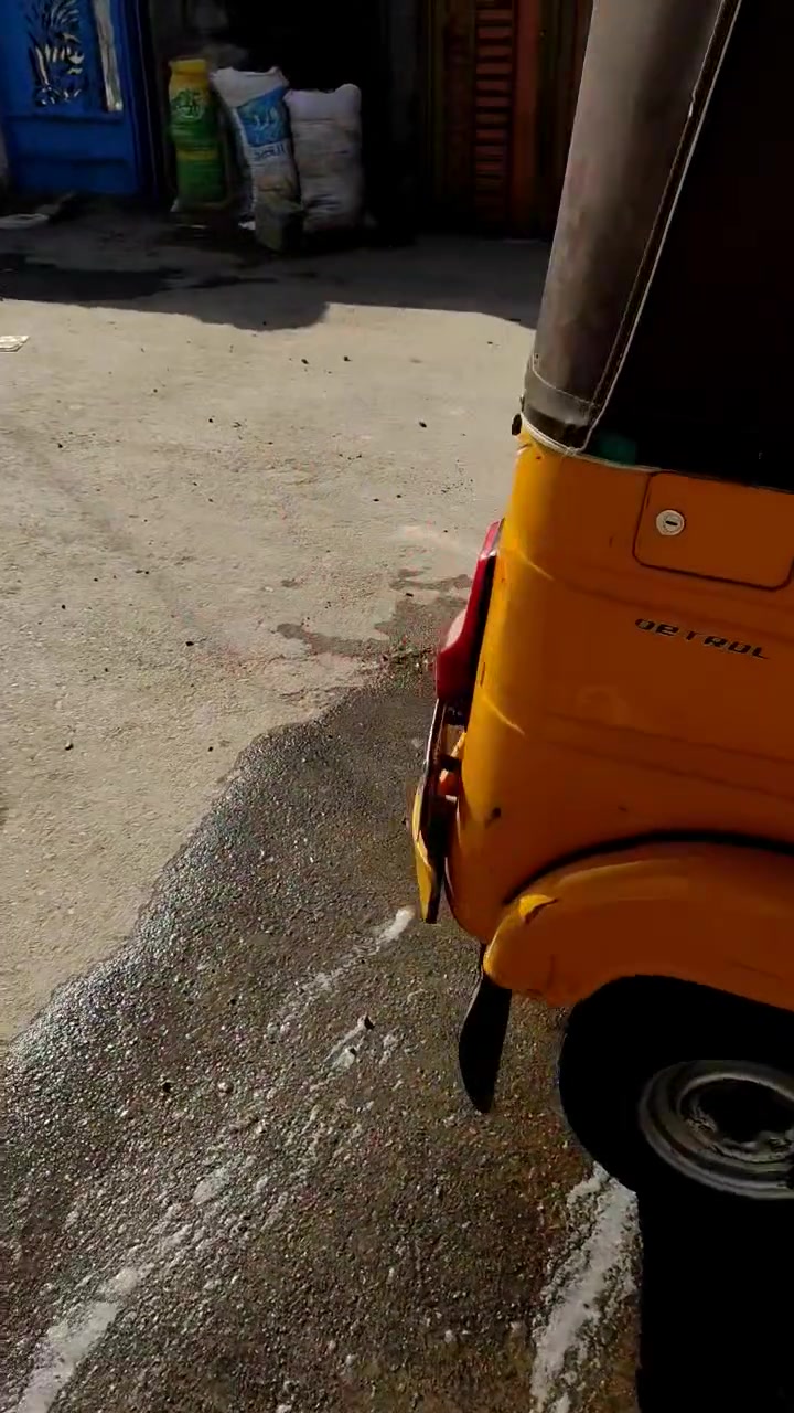 السلام عليكم تكتك للبيع السعر 7800وبيه مجال كفاله رقم وسنويه بااسمنه تحول ثاني يوم عامه بيه ملاحظات قليله موديل 2021 شهر 8 للاستفسار على هذه الرقم ***********
