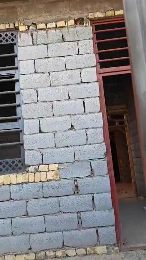بيت زراعي بصحفين بنزلت الشيخ  الزركاني 
للبيت ركن منطقه مخدومه ماي مجاري كهرباء البناء بلوك مساحه 170م
للاستفسار ***********
