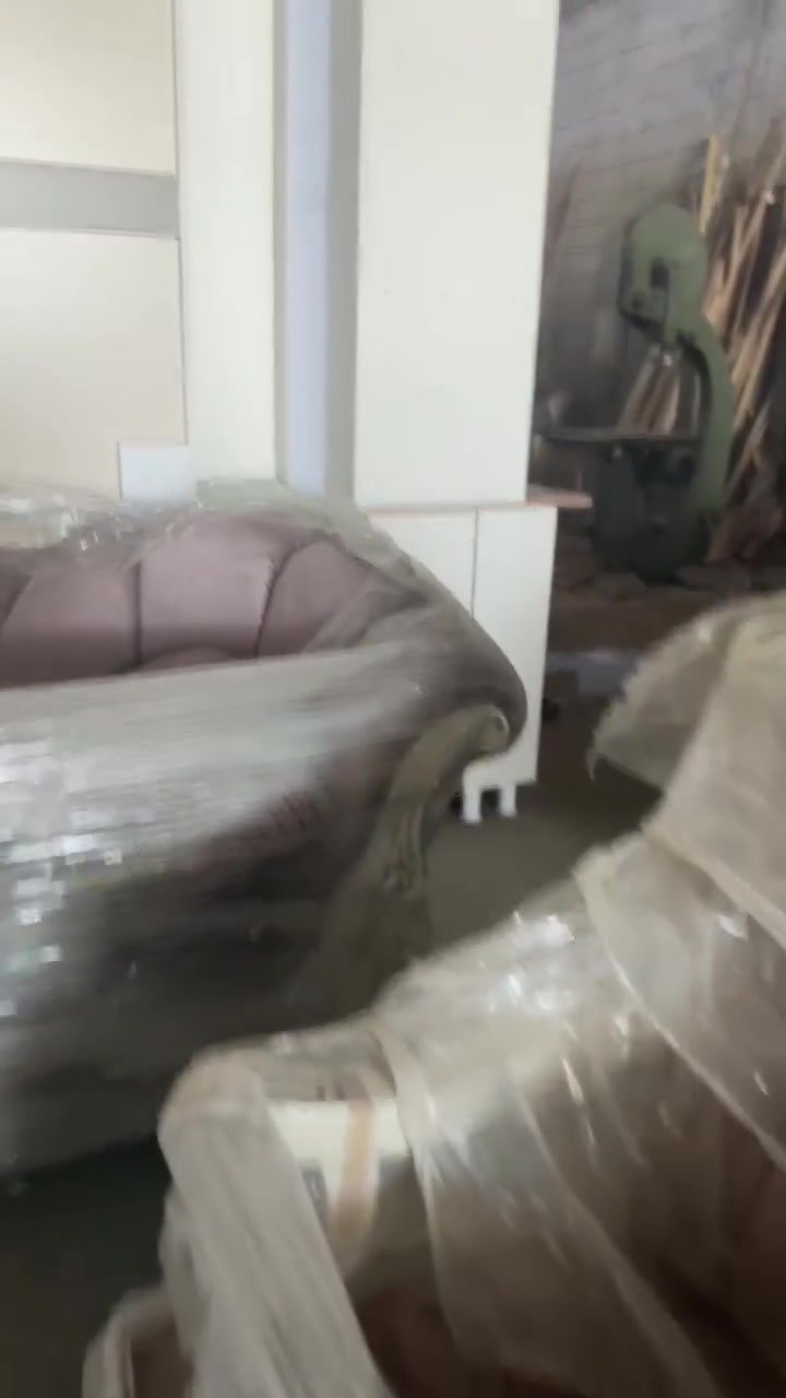 طقم كنبايات حفر للبيع ١٠٠٠ دولار للتواصل وبي مجال موجودين كزنزان للتواصل ***********
