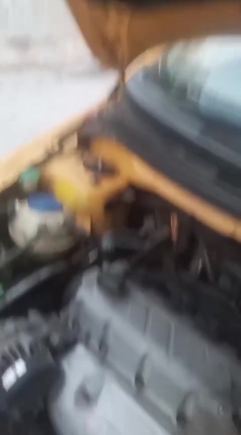 السلام عليكم عندي سيارة شيري فلاوين للبيع موديل ٢٠١١ كير ومحرك زينات عندي نقص صونده مال باور طاكه تبريدها يشتغل ثلج سنويه ل٢٩ هيئه مطلوبه ١٨٠ الف لاتوجد غرامه مروريه بدون صاحب سيارة بدون تحويل السعر ١٠ ورقات وبيها مجال مكاني بغداد الدوره رقم الهاتف *********** عندي واتساب
