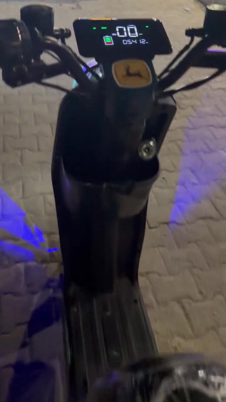 هذا دراجه كدامكم من ناحيه نضافه فول للامانه من ناحيه بطاريات شرط 22واط يلزم خمس بطاريات من تاير لتاير بلادي بيها شويه فطر لا اكثر بس نضيف كلش دراجه نرجع الشغله اهم السعر 400بي مجال  عنواني كركوك هذا الرقم تلفون 
***********
