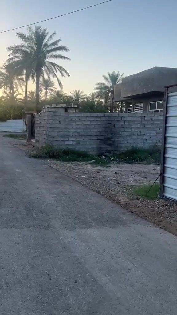 البيع منطقت الراشديه الساده البحيات طريق الي يودي على الشارع جزيرت بقدادالسياحيه سند25 وشراي يتصل ويدلل وسعر مذكور***********

