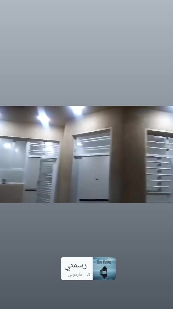 ***********
