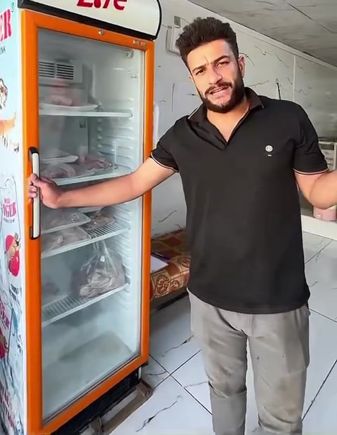 مریشک فرۆشی وەستا قادر لێم کڕیوە بەڕاستی پاکووو خاوێنە ناونیشان حاجیاو کۆڵانی عیادەکان ئەوەش ژمارەکەی گەیاندنی هەیە  ***********
