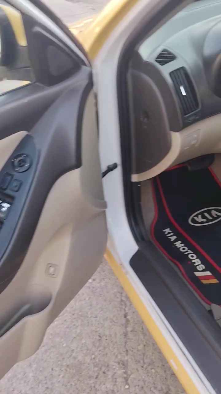 السلام عليكم النترا للبيع ٢٠١٠ محرك ١٦ دكشن عالي باقي التفاصيل بالفيديو السعر ٨٣ ورقة وبيها مجال تلفون *********** آسيا ***********
