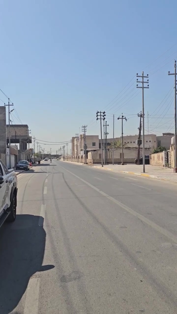 يالله قطعه ارض طابو زراعي سند 25 للبيع المساحه  500 متر تباع كل القطعه او نصفها حسب رغبه المشتري موقع جيد 
العنوان كربلاء طوريج حي الشهداء شارع بنات  الحسن ع
معروضه لدى مكتب بيروت للعقار الكائن في طوريج حي الجمعيه 
للتواصل ***********//***********
